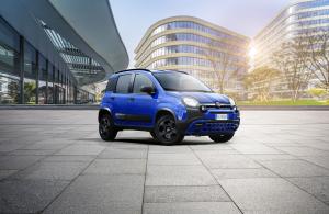 Fiat Panda City Cross Waze 2018 года